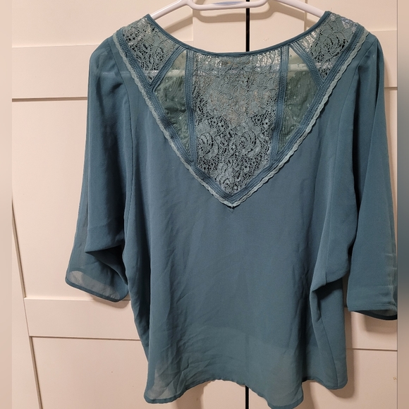 Urban outfitters sheer top - Picture 2 of 2